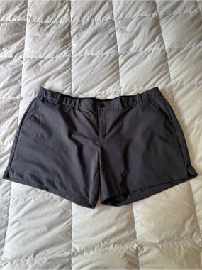 Novel Women's Gray Performance Shorts - Golf Activewear